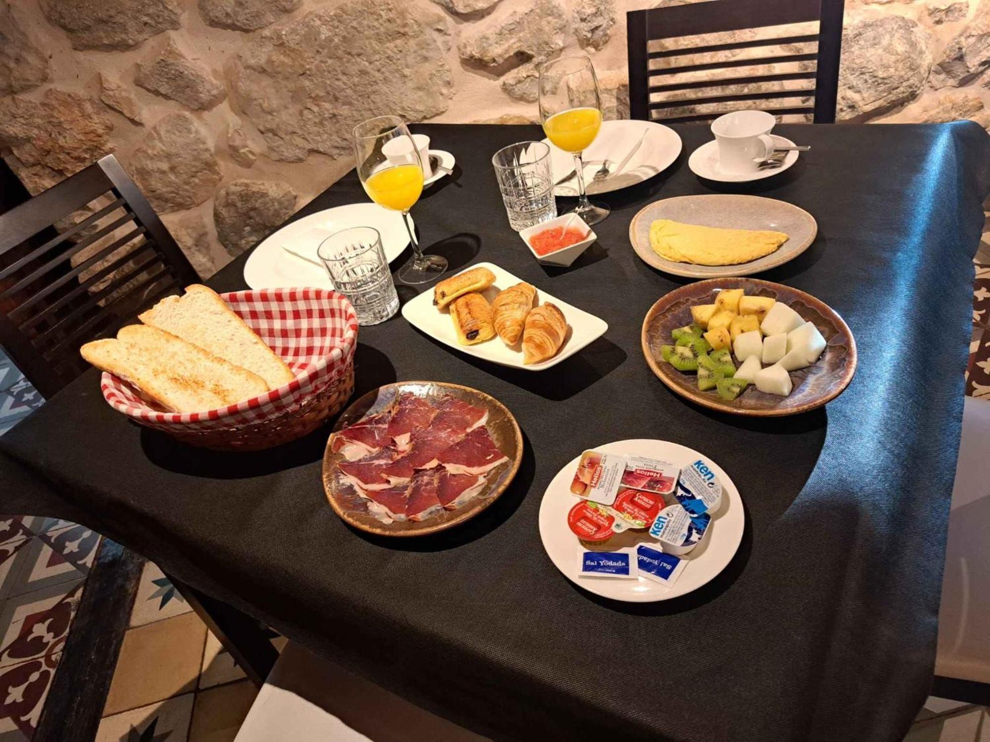 Concejo Hospederia Hotel Valoria la Buena Eksteriør billede